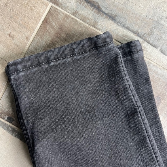 NWT: LEE Skinny High Rise - Size 10P - Picture 11 of 12